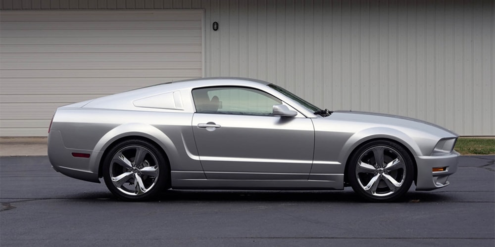 Ограниченную версию Ford Mustang Iacocca Silver Edition выставят на аукцион