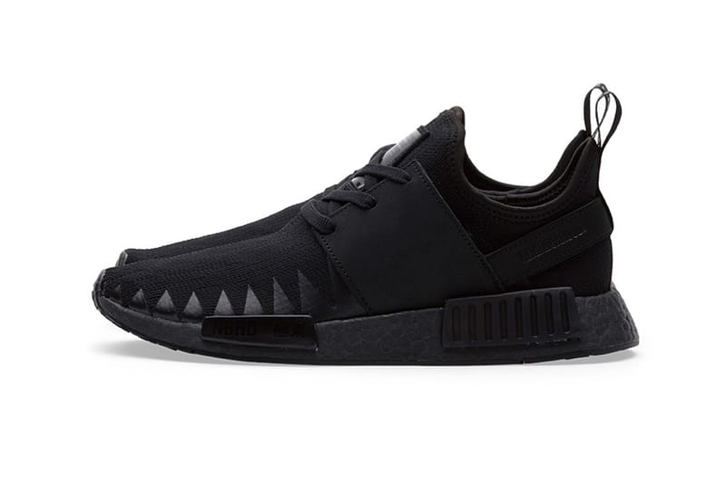 Adidas nmd 2025 triple black neighborhoods