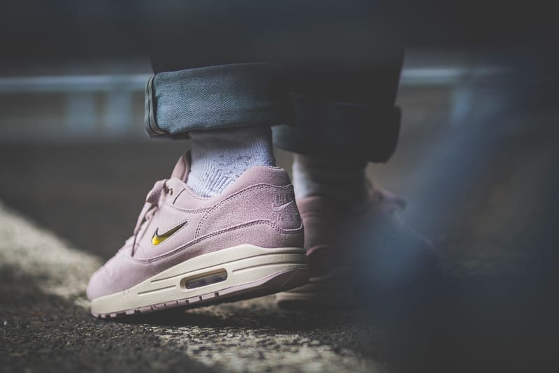 Air max 90 hot sale particle rose