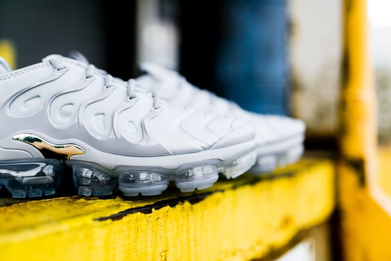 Vapormax plus white and 2024 gold