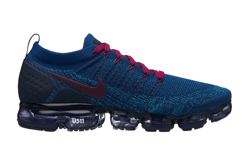 Nike air vapormax flyknit 2 red and sales blue