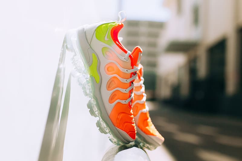 nike air vapormax plus sunset orange