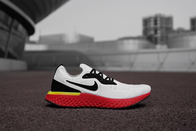 Nike epic react outlet flyknit white blue red