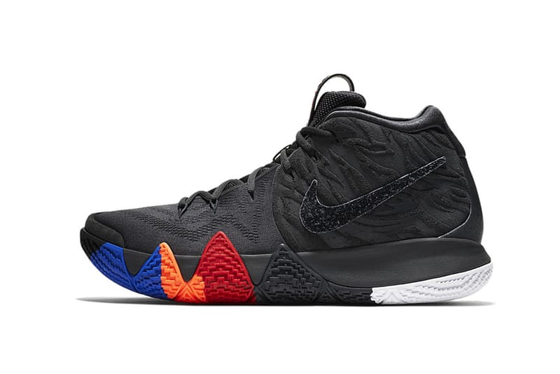 Kyrie 4 black store mens