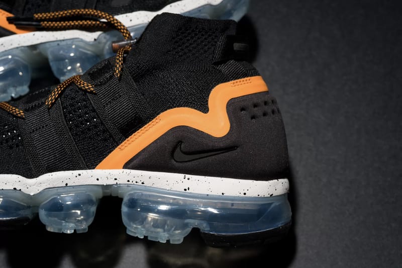 Nike air vapormax utility best sale black orange