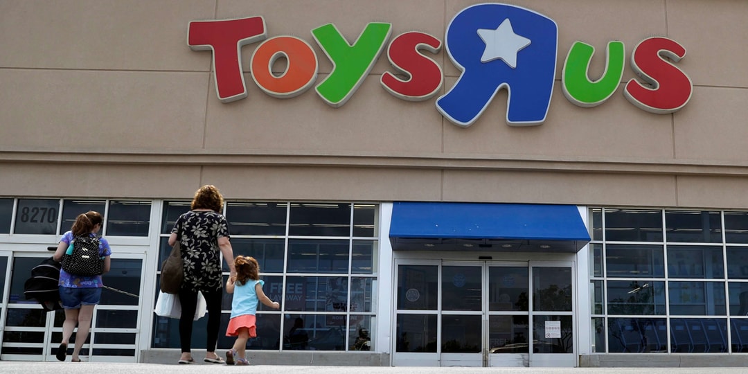 ОБНОВЛЕНИЕ: Toys «R» Us ликвидирует операции в США