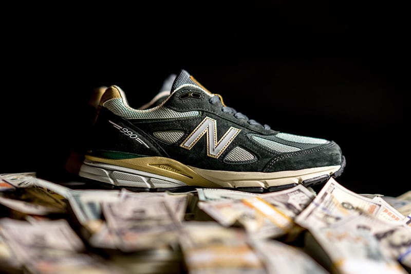 New balance store 990v4 benjamin bread