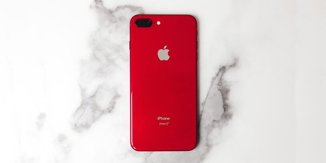 Apple iPhone 8 Plus (PRODUCT)RED Closer Look Hypebeast