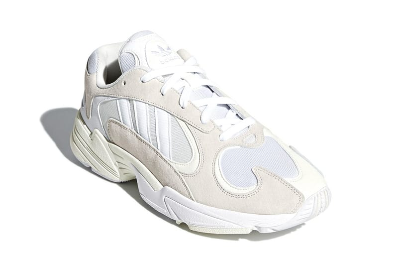 Adidas originals yung 1 outlet sneakers in off white