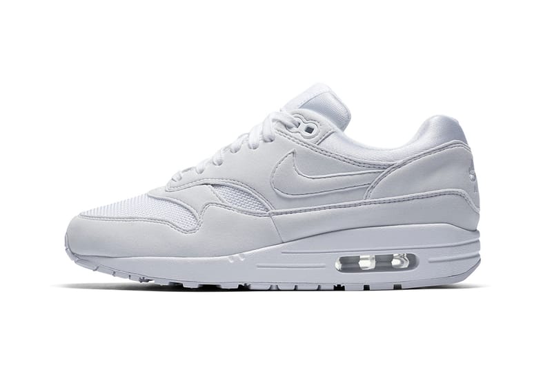 Womens white store air max 1