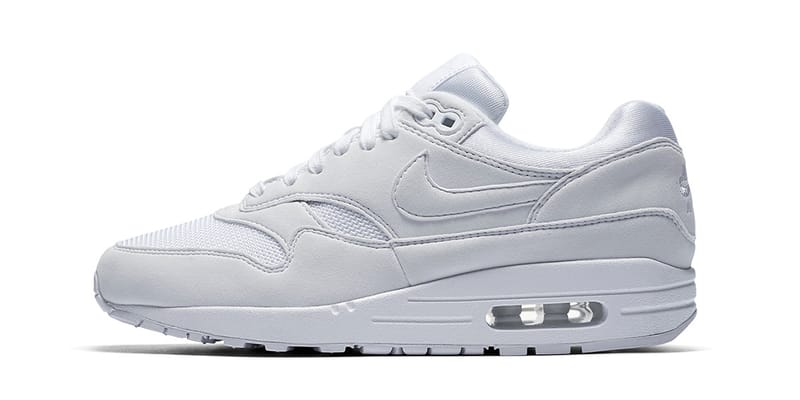 White nike air on sale max 1 womens