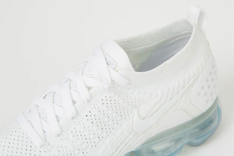 Nike vapormax flyknit 2025 2.0 triple white