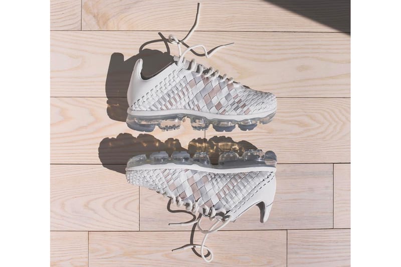 Nike inneva hotsell woven vapormax