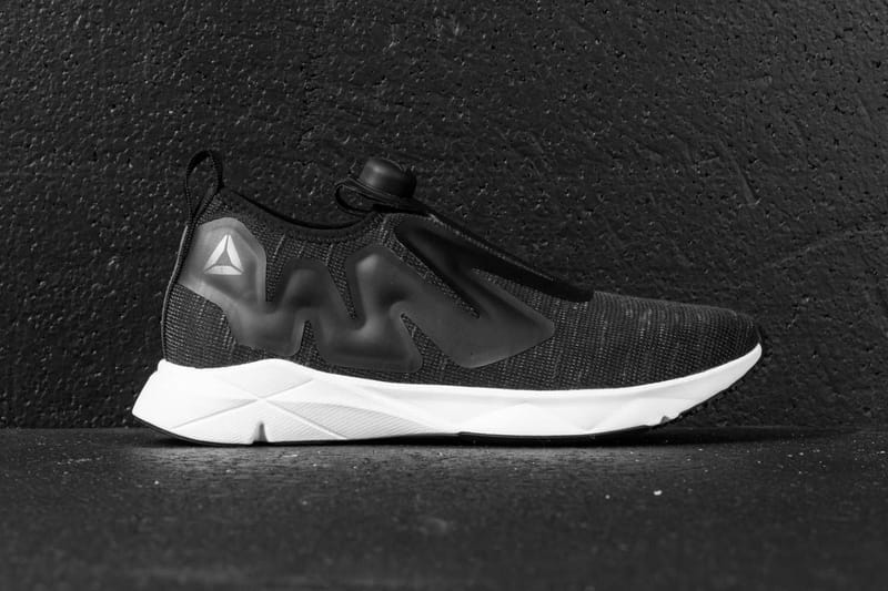 Reebok pump store supreme distressed