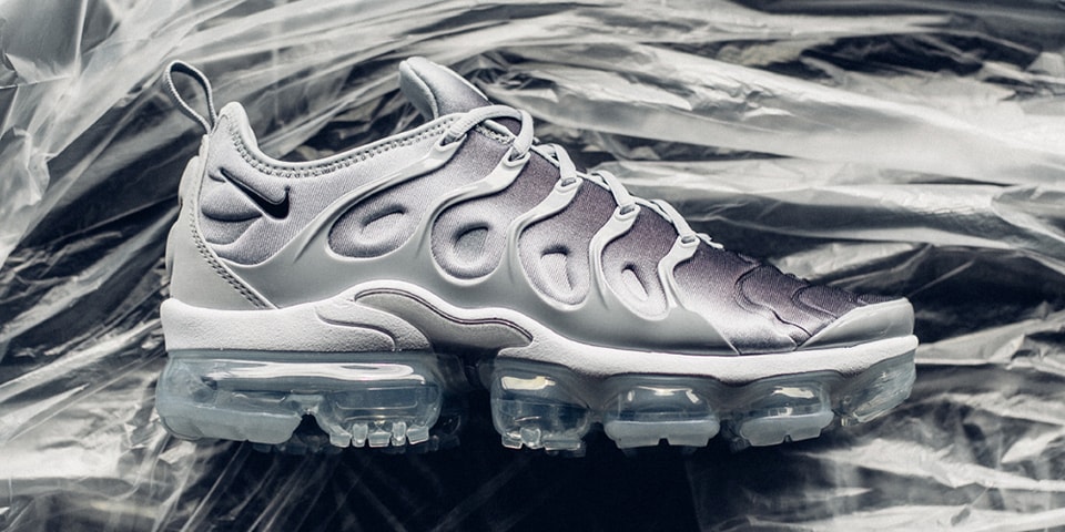 wolf grey vapormax plus