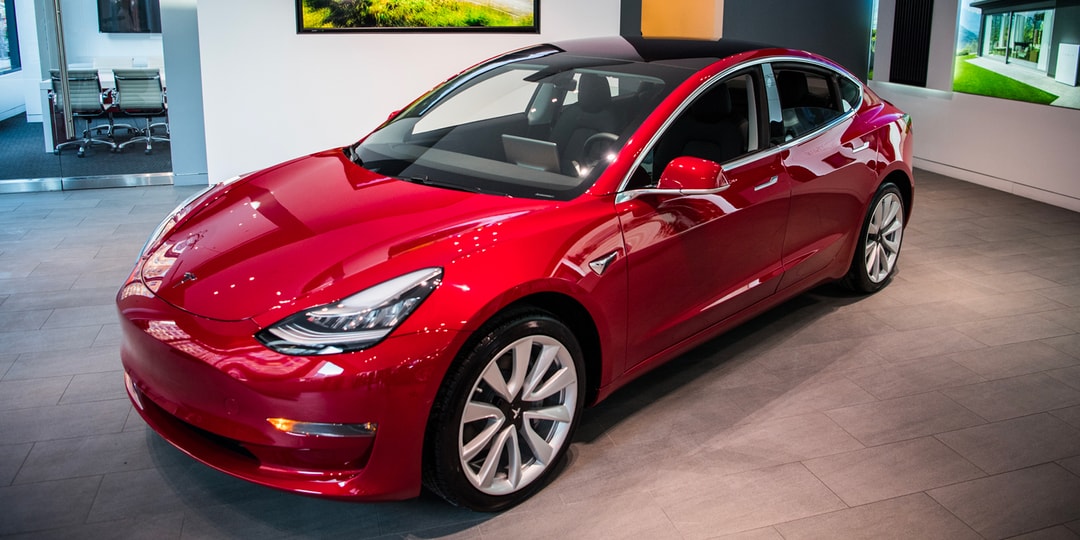 Илон Маск раскрывает подробности о ценах и характеристиках «производительной» Tesla Model 3