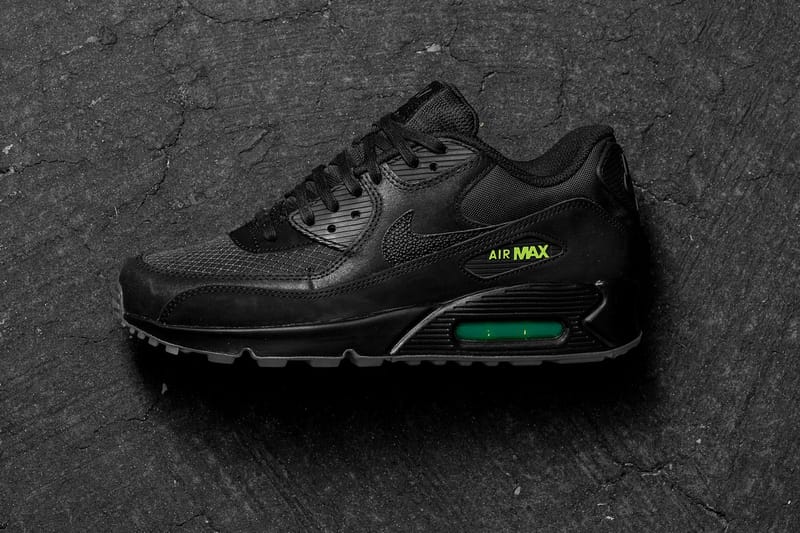 Air max 90 black clearance ops