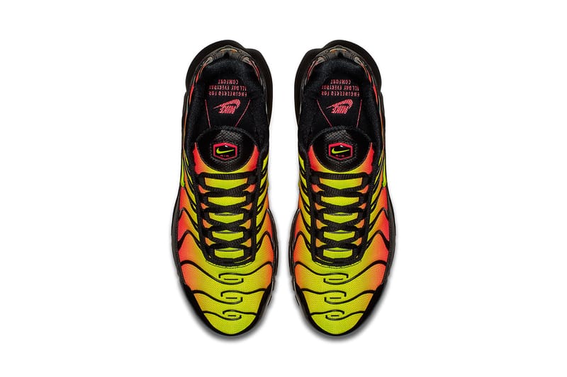 Nike air max plus shop - women's black/volt/solar red tn