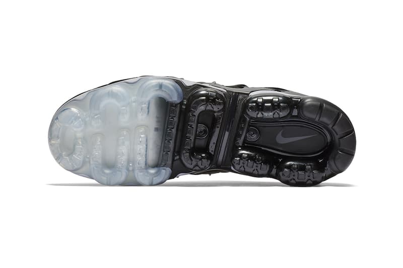 Nike Unveils the VaporMax Plus In “Black” | HYPEBEAST