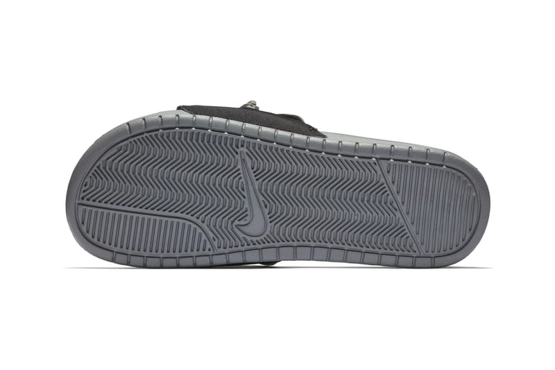 Nike on sale fanny slides