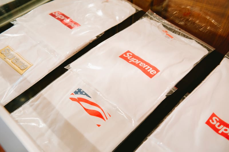 Supreme cream 2024 box logo