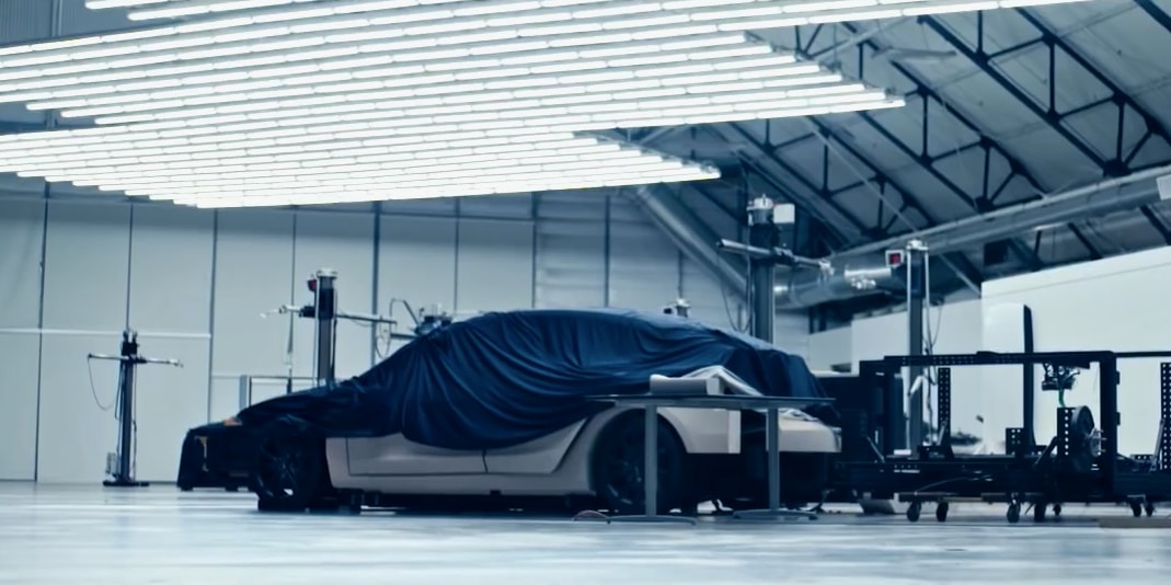 Tesla Model Y и родстер представлены в новом промо-видео