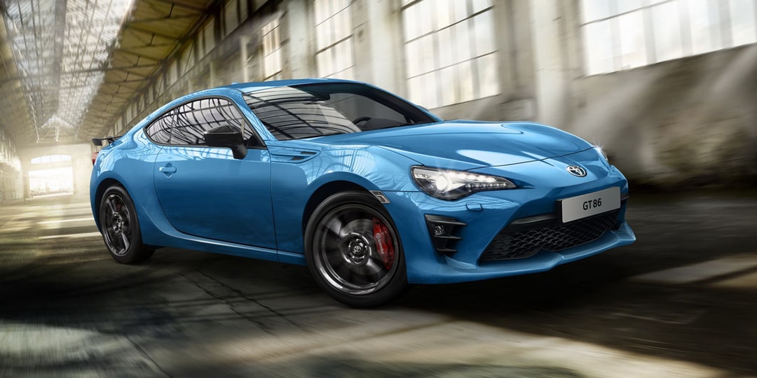 Toyota представляет новую серию GT86 Club Blue Edition