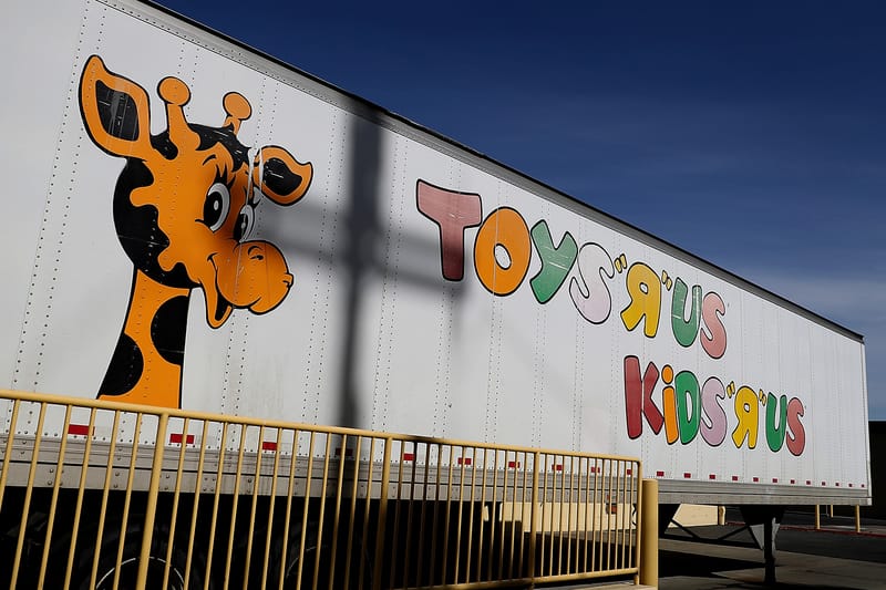 Toys are us giraffe sales name