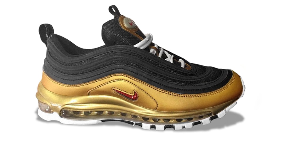 gold airmaxes