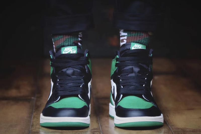 Aj1 pine outlet green on feet