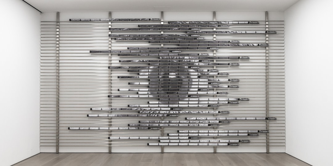 Взгляд изнутри на выставку JR «Horizontal» в Galerie Perrotin, Нью-Йорк.
