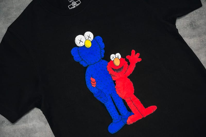 KAWS X 2024 Uniqlo X Sesame Street BFF Elmo tee