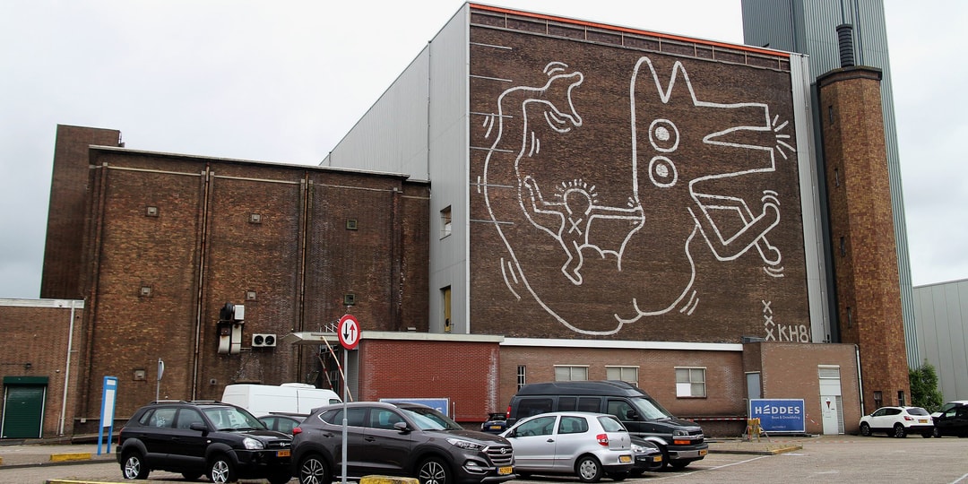Спустя 30 лет в Амстердаме вновь появилась фреска Кита Харинга с обветренной доской