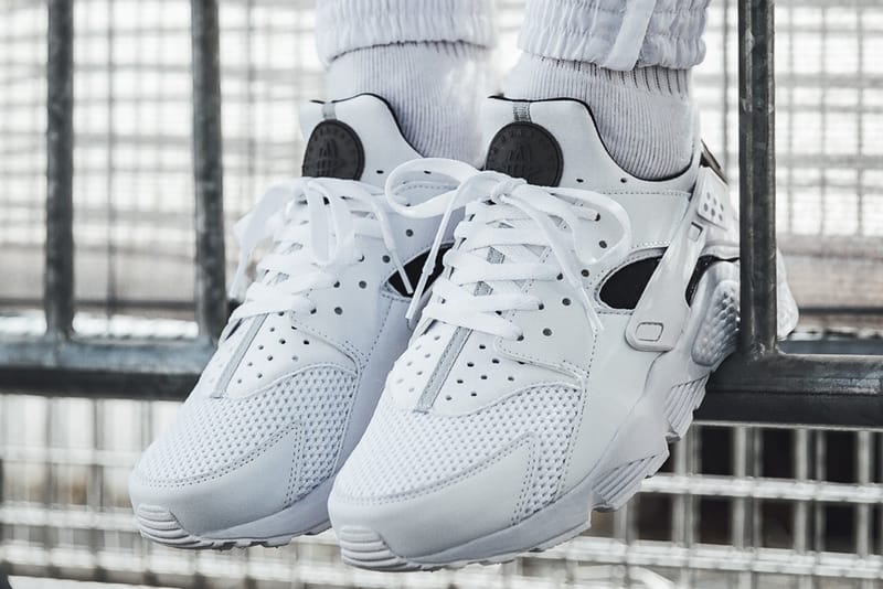 Nike air huarache platinum on sale white