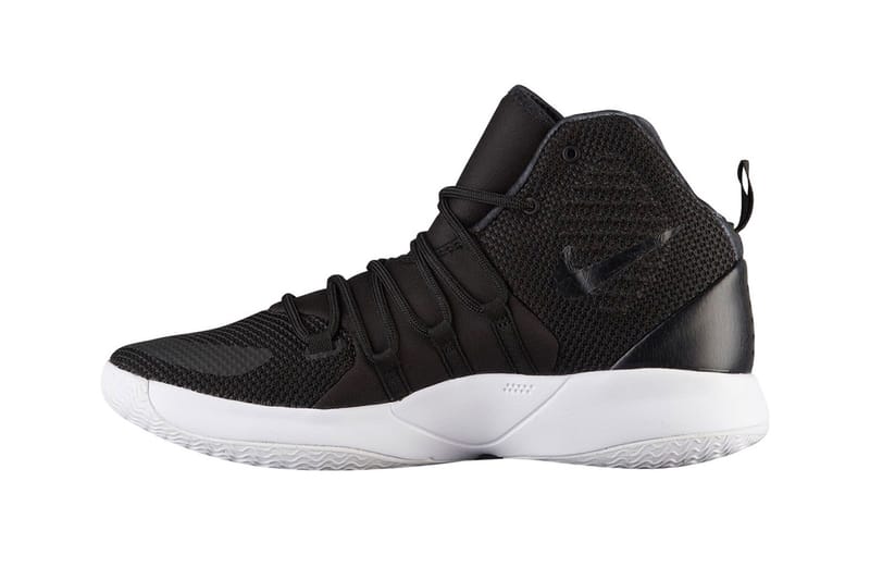 Hyperdunk x hot sale black white