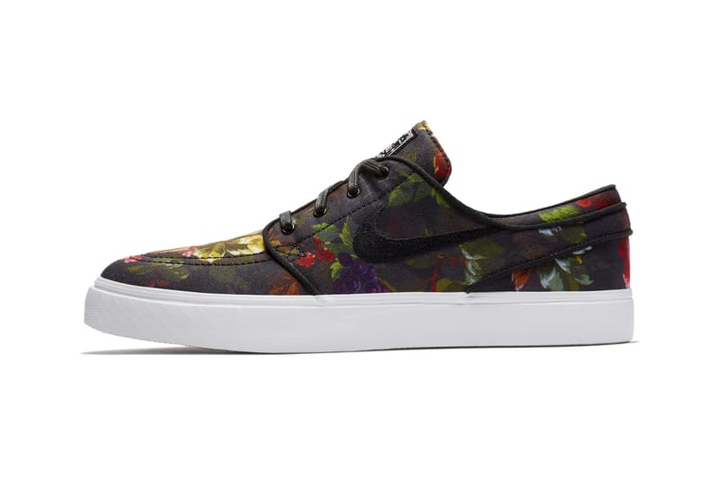 Nike flower hot sale print shoes