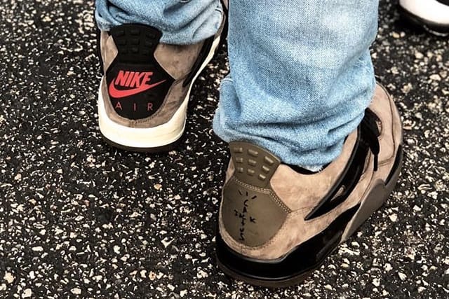 Air jordan 4 travis scott on feet online