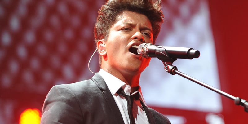 【7インチ】Bruno Mars - Just The Way You Are Just the Way You Are - YouTube