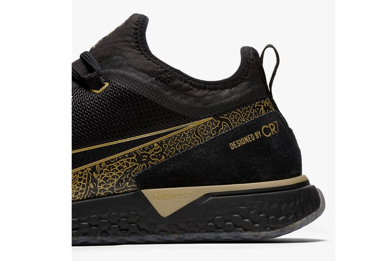 Nike cr7 hot sale gold sneakers