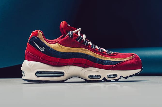 Air max 95 hot sale white blue and red