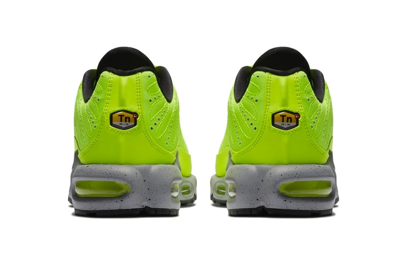 Nike air max shop plus premium volt