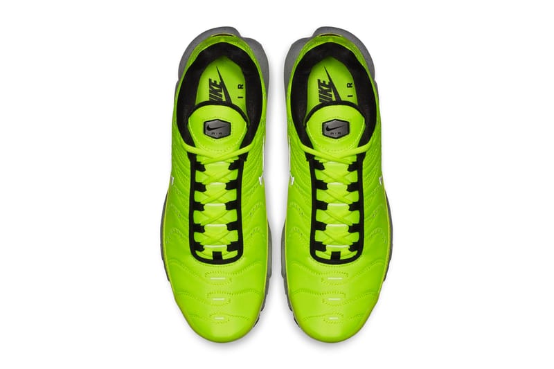 Air max plus premium hot sale volt