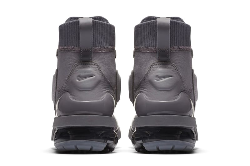 Black high cheap top vapormax