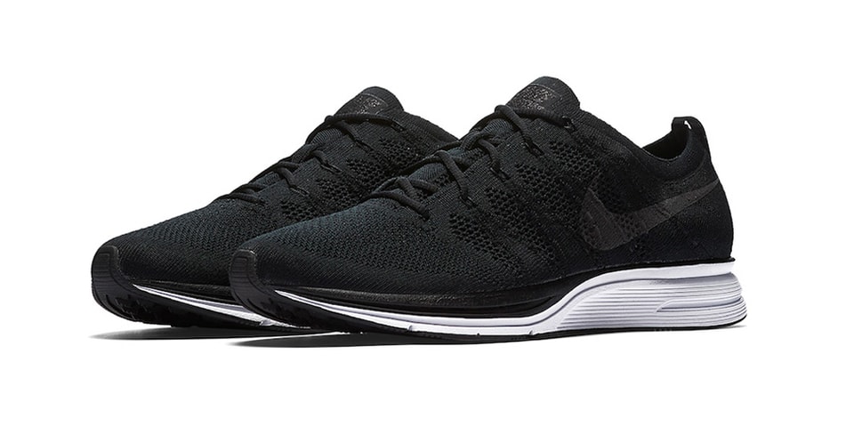 nike black and white flyknit