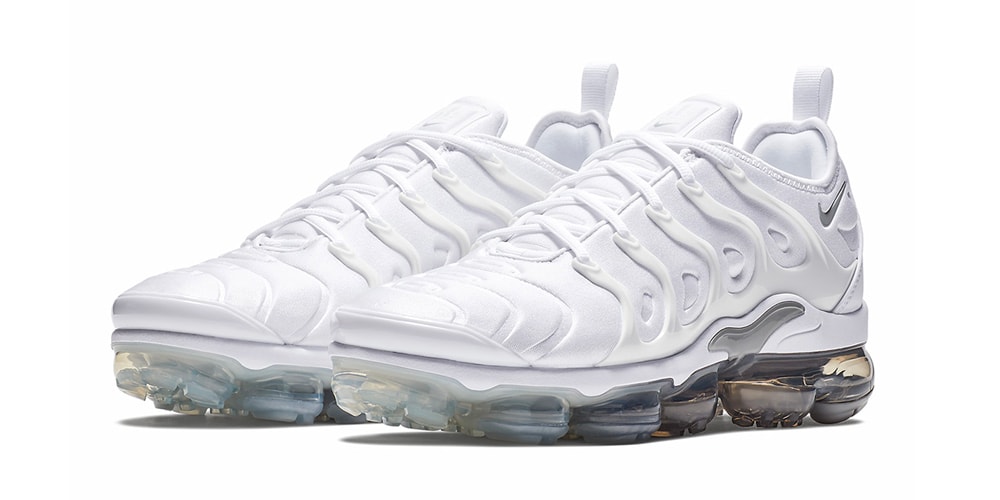wolf grey nike vapormax plus