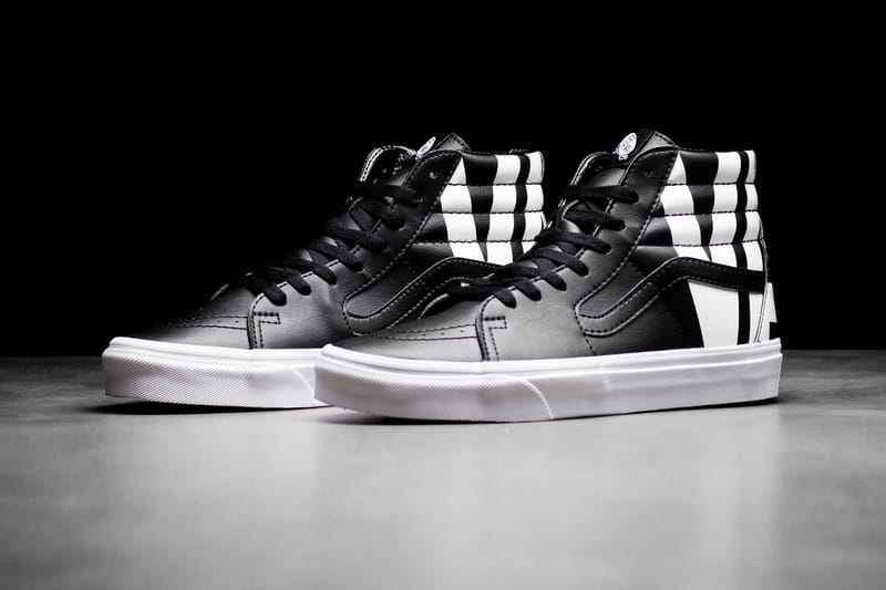 Black and white vans clearance sk8 hi