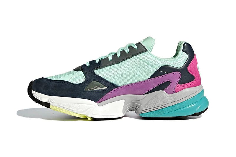 Adidas falcon online color