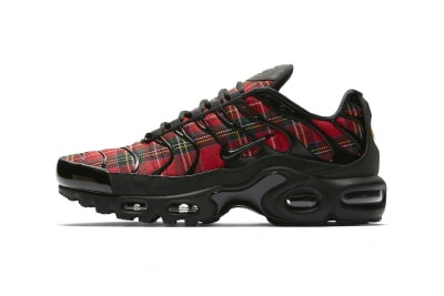 air max plus tartan black
