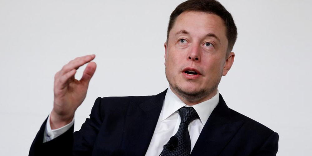 Сообщается, что Илон Маск все еще ищет финансирование, чтобы сделать Tesla частной