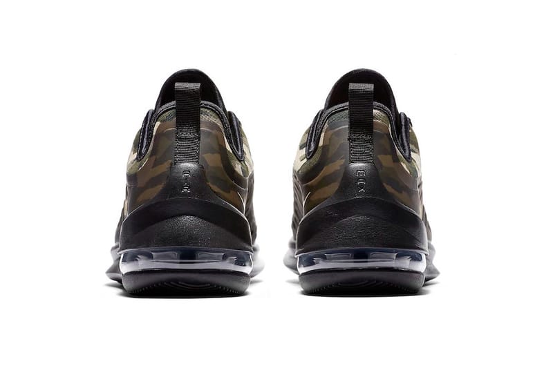 Nike axis hot sale camo